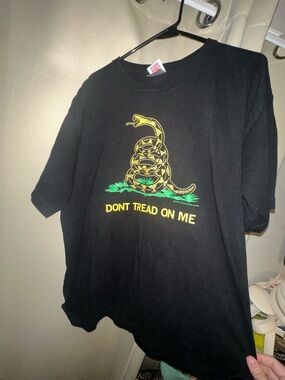 VTG "Don't Tread On Me" Snake Graphic Tee USA made men’s size XL